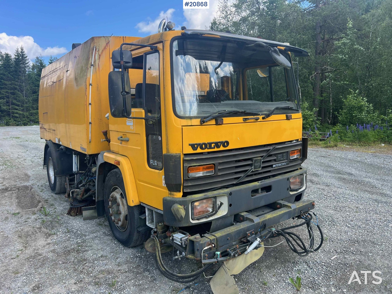 Volvo FL616 - Tänavapühkimismasin: pilt 1 Volvo FL616 - Tänavapühkimismasin: pilt 1