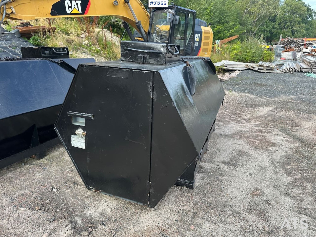 Dieseltanker på 2000L - Säilitusmahuti: pilt 3 Dieseltanker på 2000L - Säilitusmahuti: pilt 3