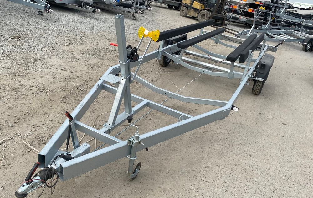 Boro PRZYCZEPA PODŁODZIOWA STYL AMERYKAŃSKI 7,30m - Paadihaagis: pilt 5 Boro PRZYCZEPA PODŁODZIOWA STYL AMERYKAŃSKI 7,30m - Paadihaagis: pilt 5