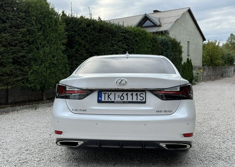 Lexus GS 200t / 300 Elegance - Sedaan: pilt 4 Lexus GS 200t / 300 Elegance - Sedaan: pilt 4