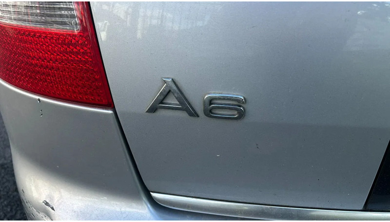 Auto Audi 2.4 Benzine V6: pilt 10