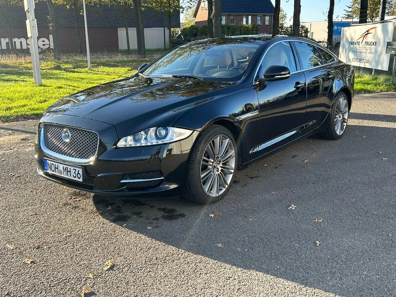 Jaguar XJ 3.0 V6D 275 PK /AUTOM / PANO DAK / VOL LEDER / MERIDAN / EXPORT PRICE - Sedaan: pilt 3 Jaguar XJ 3.0 V6D 275 PK /AUTOM / PANO DAK / VOL LEDER / MERIDAN / EXPORT PRICE - Sedaan: pilt 3