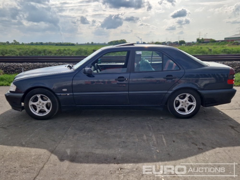 1998 Mercedes Petrol, Automatic, Sunroof, Spare Tyres (German Reg. Docs Available)(TÜV 07/25) - Auto: pilt 2 1998 Mercedes Petrol, Automatic, Sunroof, Spare Tyres (German Reg. Docs Available)(TÜV 07/25) - Auto: pilt 2