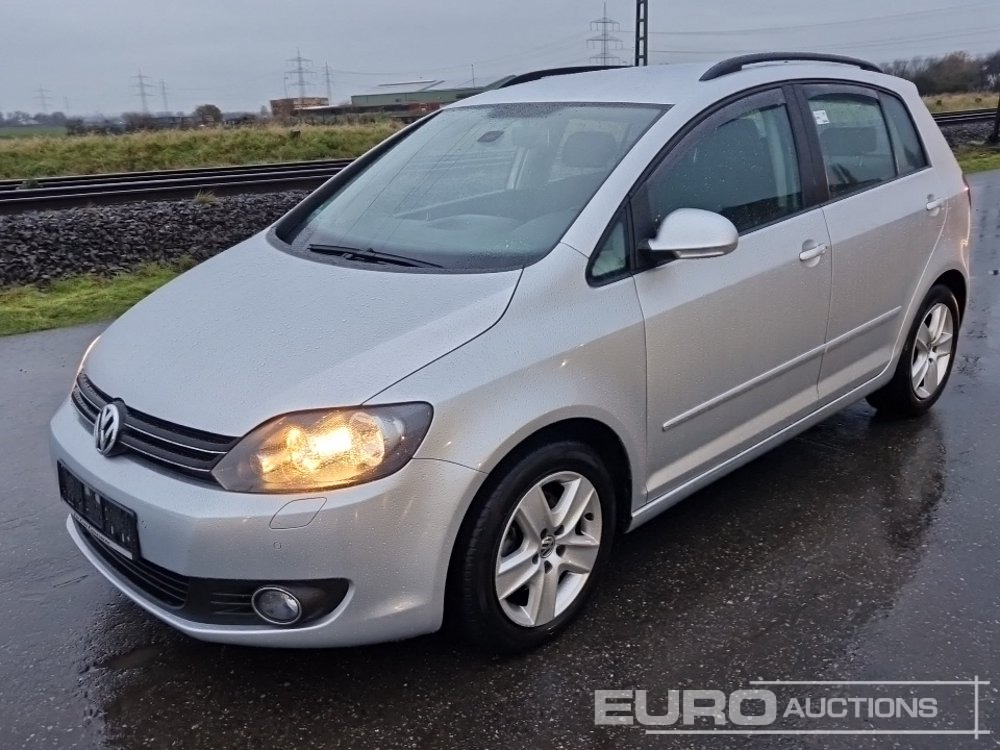 2009 Volkswagen Golf Plus, Petrol, Automatic Gearbox, AC, Electric Windows, All Weather Tyres (German Reg. Docs. Available) - Auto: pilt 1 2009 Volkswagen Golf Plus, Petrol, Automatic Gearbox, AC, Electric Windows, All Weather Tyres (German Reg. Docs. Available) - Auto: pilt 1