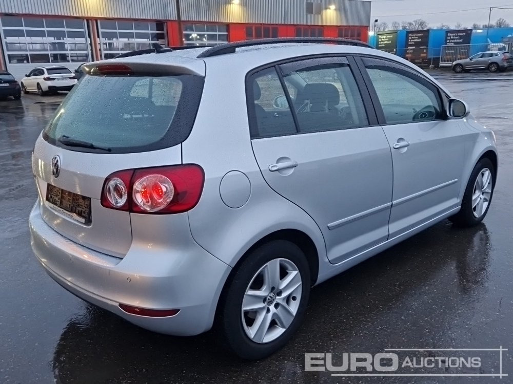 2009 Volkswagen Golf Plus, Petrol, Automatic Gearbox, AC, Electric Windows, All Weather Tyres (German Reg. Docs. Available) - Auto: pilt 5 2009 Volkswagen Golf Plus, Petrol, Automatic Gearbox, AC, Electric Windows, All Weather Tyres (German Reg. Docs. Available) - Auto: pilt 5