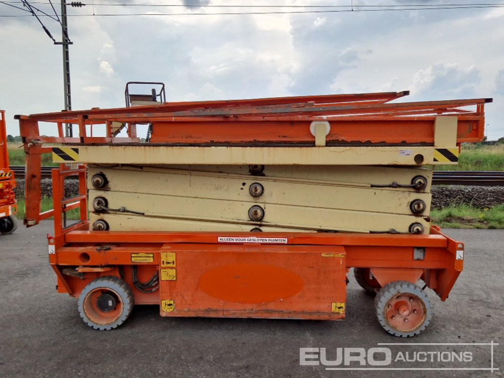 2010 Holland Lift MONOSTAR X-105EL12 Electric Scissor Lift, 10.5m Working Height, 500g Platform Capacity, Extending Deck - Platvorm: pilt 2 2010 Holland Lift MONOSTAR X-105EL12 Electric Scissor Lift, 10.5m Working Height, 500g Platform Capacity, Extending Deck - Platvorm: pilt 2