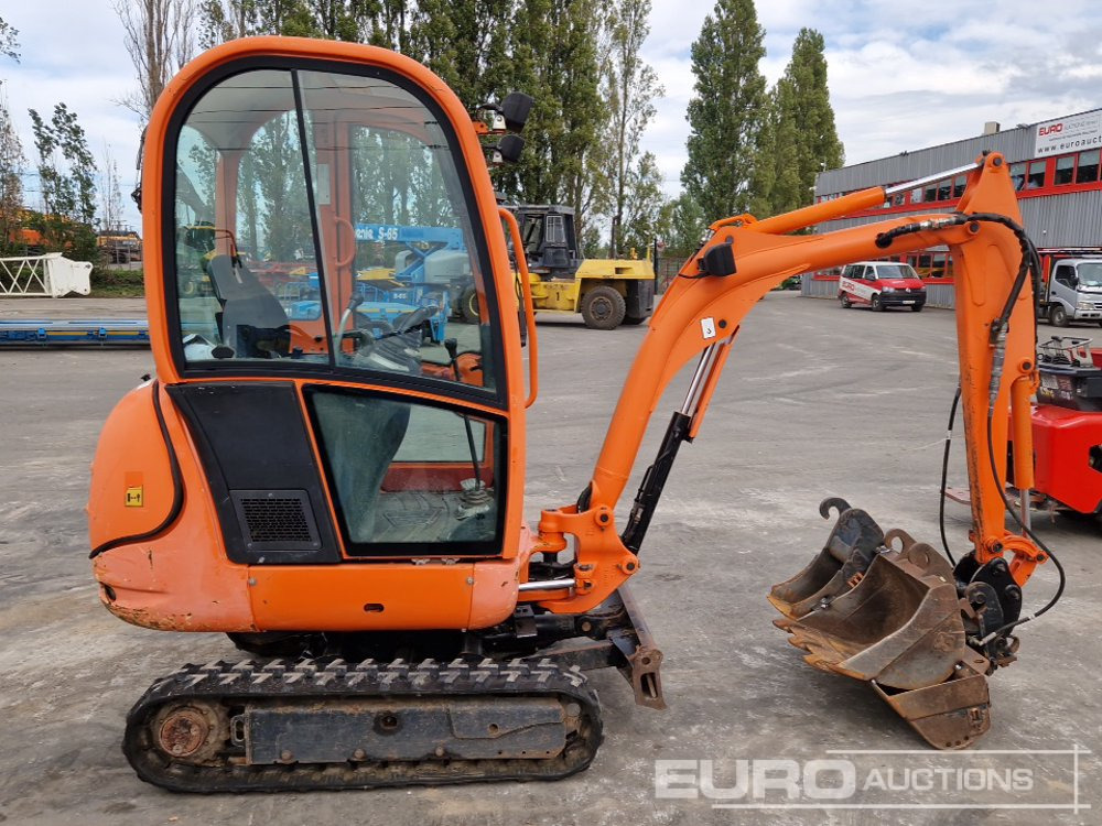 Miniekskavaator 2012 JCB 8018: pilt 6