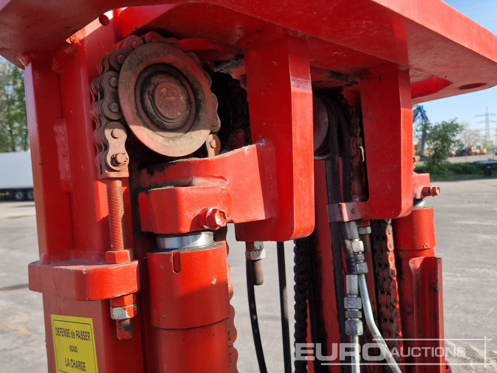Ebatasasel maastikul kohanduv kahveltõstuk 2013 Manitou MH25-4T: pilt 17