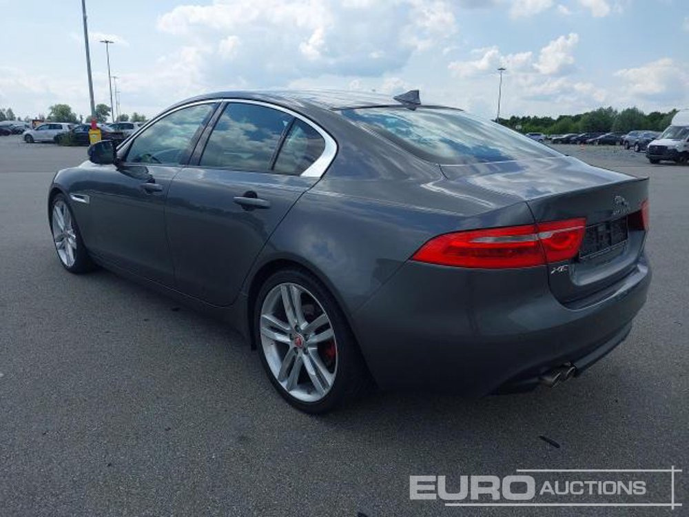 2015 Jaguar XE - Auto: pilt 2 2015 Jaguar XE - Auto: pilt 2