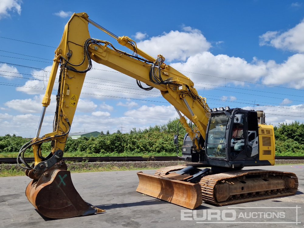 2016 Hitachi ZX225USLC-5B - Lintekskavaator: pilt 1 2016 Hitachi ZX225USLC-5B - Lintekskavaator: pilt 1