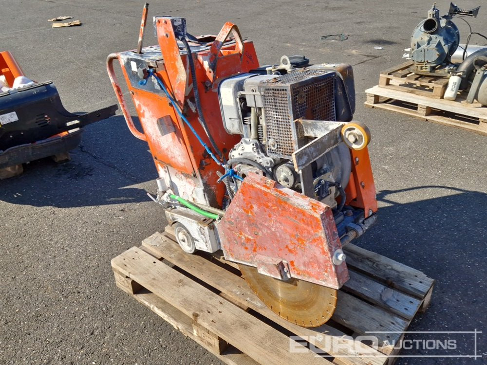 Clipper Norton Walk Behind Asphalt Saw - Asfaldimasin: pilt 4 Clipper Norton Walk Behind Asphalt Saw - Asfaldimasin: pilt 4