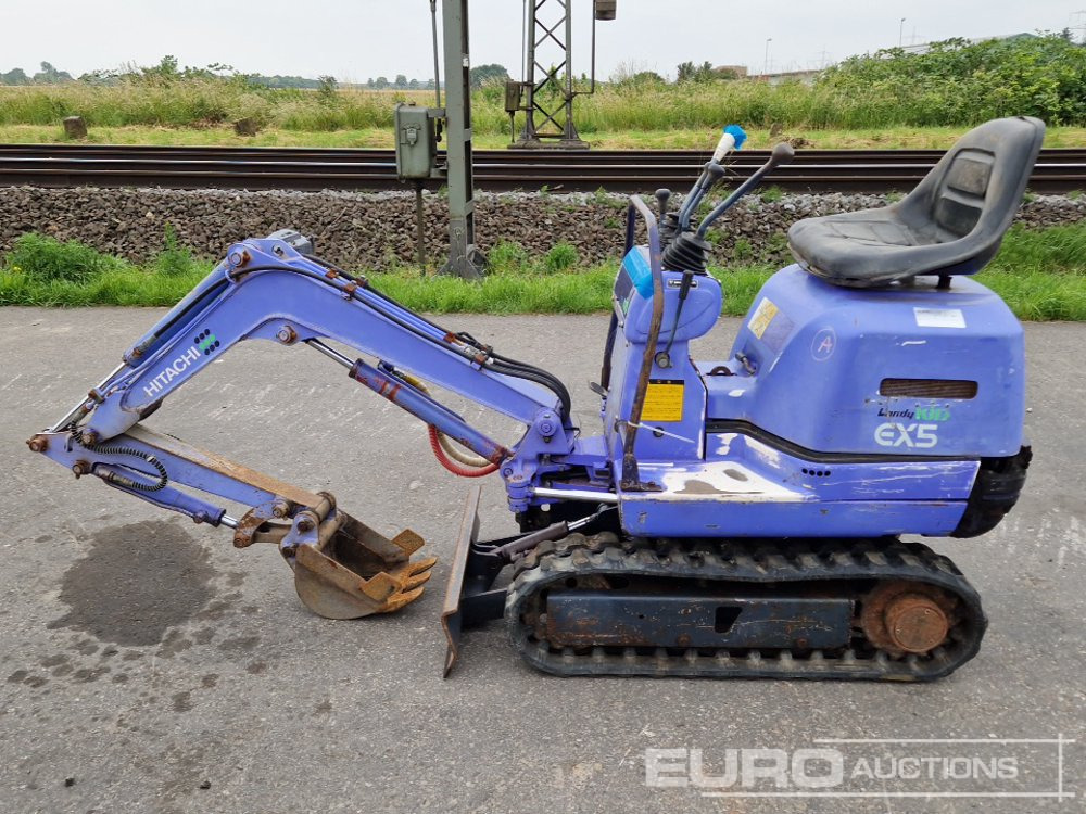 Hitachi EX5 - Miniekskavaator: pilt 2 Hitachi EX5 - Miniekskavaator: pilt 2