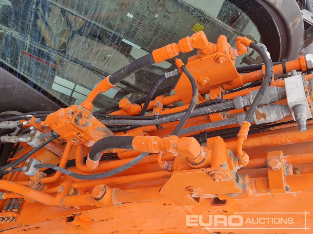 Lintekskavaator Hitachi ZX130-3: pilt 25