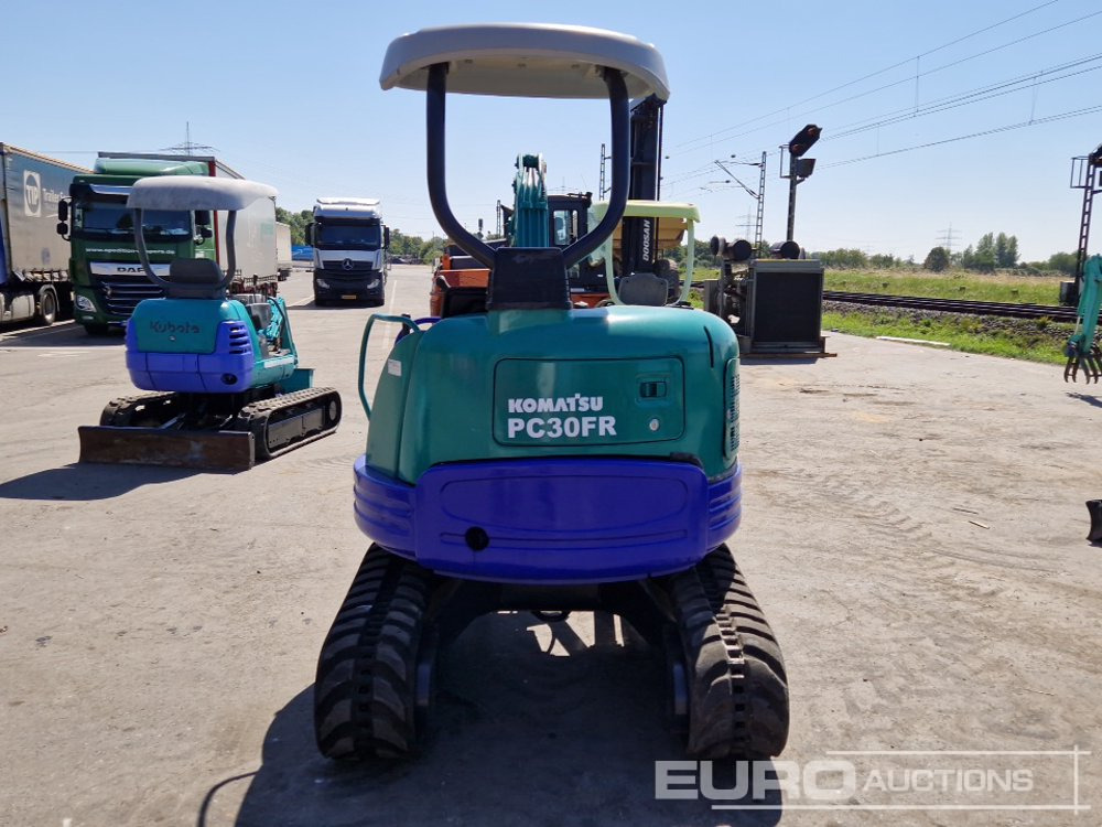 Komatsu PC30FR-2 - Miniekskavaator: pilt 4 Komatsu PC30FR-2 - Miniekskavaator: pilt 4