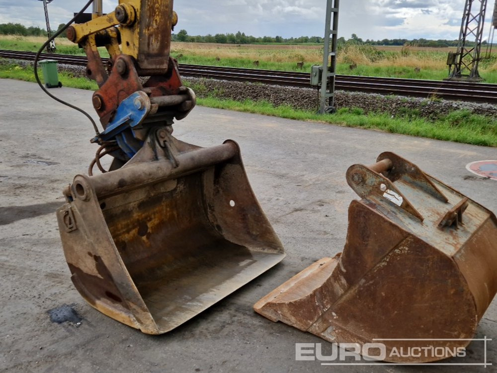 Ratastel ekskavaator Komatsu PW170ES-6K: pilt 19