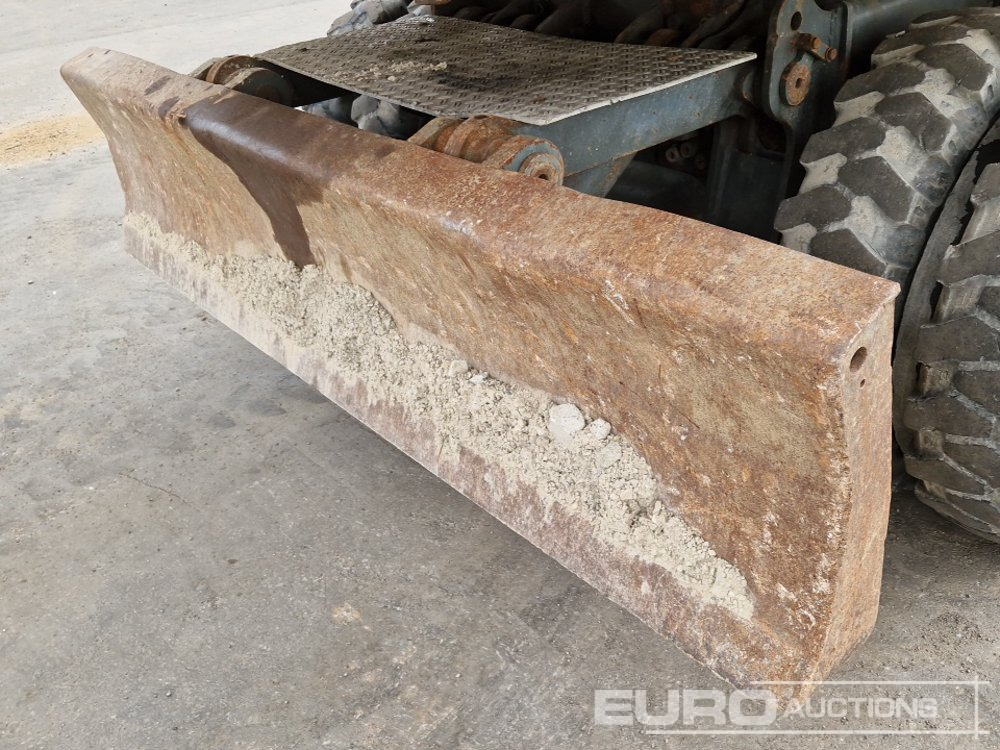 Ratastel ekskavaator Komatsu PW170ES-6K: pilt 14