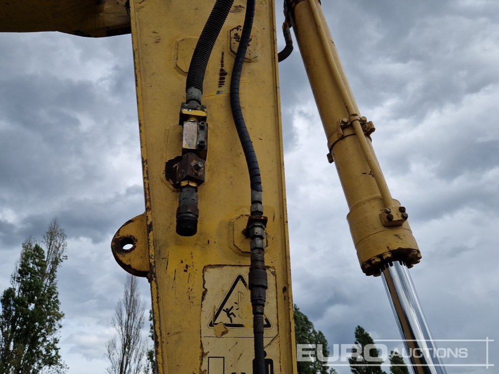Ratastel ekskavaator Komatsu PW170ES-6K: pilt 23