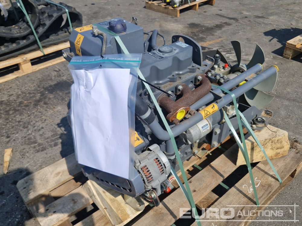 Kubota Engine with Hydraulic Pump to suit Hamm HD10VV - Mootor: pilt 3 Kubota Engine with Hydraulic Pump to suit Hamm HD10VV - Mootor: pilt 3