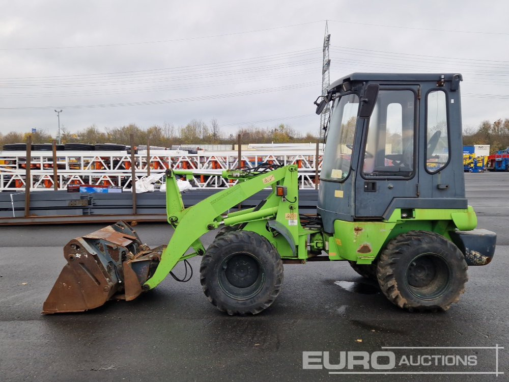 Kubota R520 - Rataslaadur: pilt 2 Kubota R520 - Rataslaadur: pilt 2