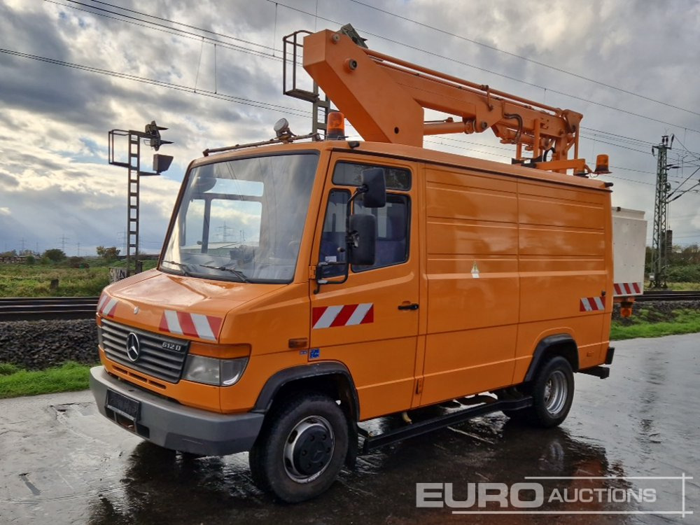 Mercedes 612D - Veoautolt tõusev platvorm: pilt 1 Mercedes 612D - Veoautolt tõusev platvorm: pilt 1