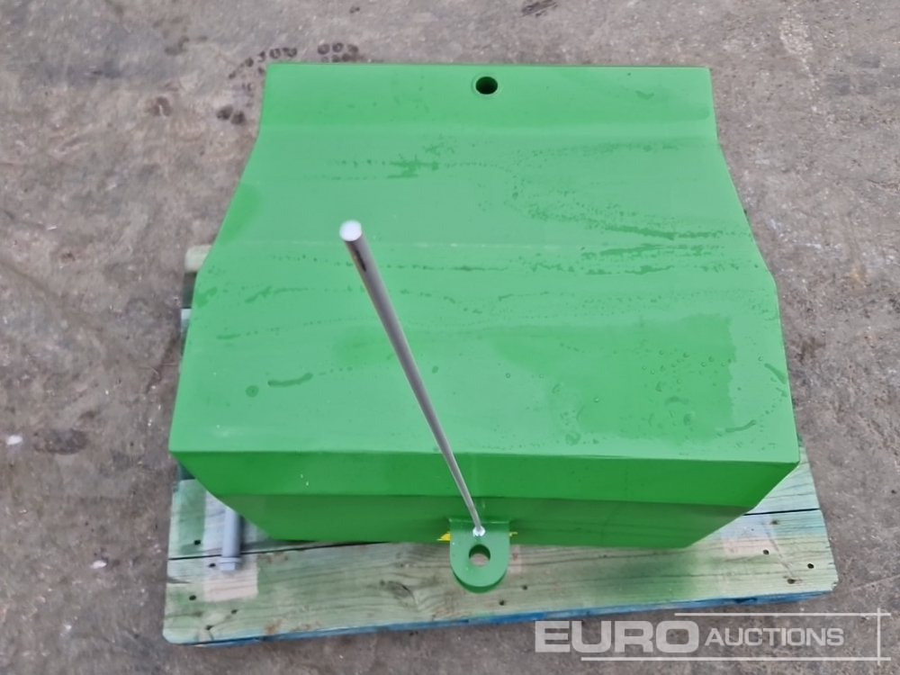 Unused 2025 John Deere 600kg Front Weights to suit John Deere Tractors, Metal Case with Towing Eye (Green) - Põllutööseade: pilt 5 Unused 2025 John Deere 600kg Front Weights to suit John Deere Tractors, Metal Case with Towing Eye (Green) - Põllutööseade: pilt 5