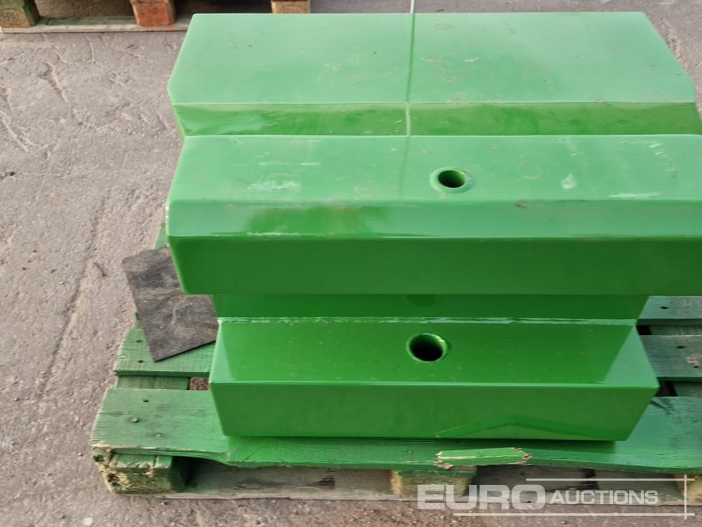 Unused 2025 John Deere 600kg Front Weights to suit John Deere Tractors, Metal Case with Towing Eye (Green) - Põllutööseade: pilt 5 Unused 2025 John Deere 600kg Front Weights to suit John Deere Tractors, Metal Case with Towing Eye (Green) - Põllutööseade: pilt 5