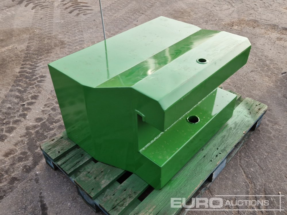 Unused 2025 John Deere 600kg Front Weights to suit John Deere Tractors, Metal Case with Towing Eye (Green) - Põllutööseade: pilt 4 Unused 2025 John Deere 600kg Front Weights to suit John Deere Tractors, Metal Case with Towing Eye (Green) - Põllutööseade: pilt 4