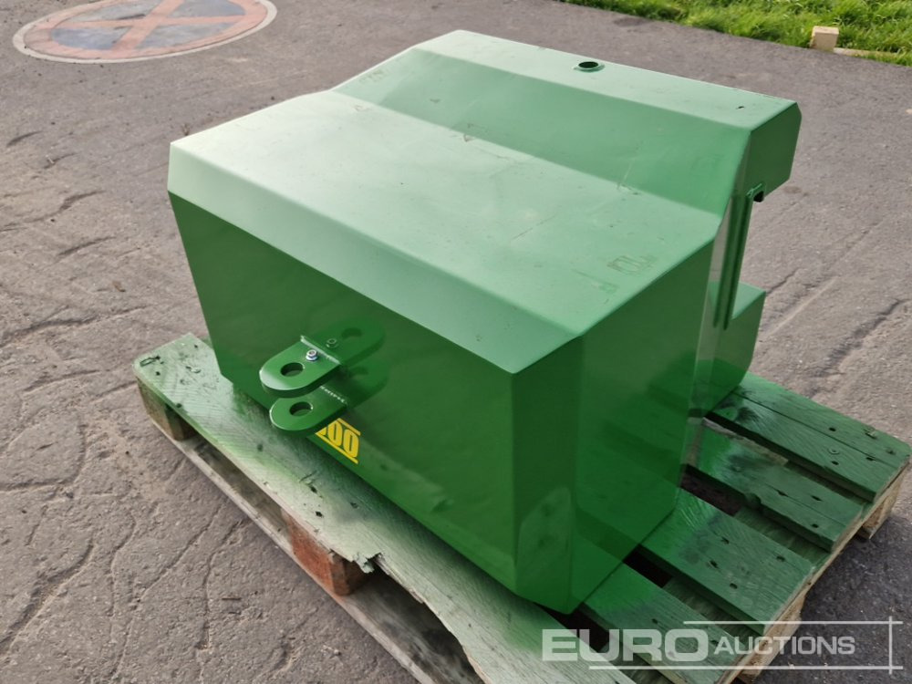 Unused 2025 John Deere 600kg Front Weights to suit John Deere Tractors, Metal Case with Towing Eye (Green) - Põllutööseade: pilt 3 Unused 2025 John Deere 600kg Front Weights to suit John Deere Tractors, Metal Case with Towing Eye (Green) - Põllutööseade: pilt 3