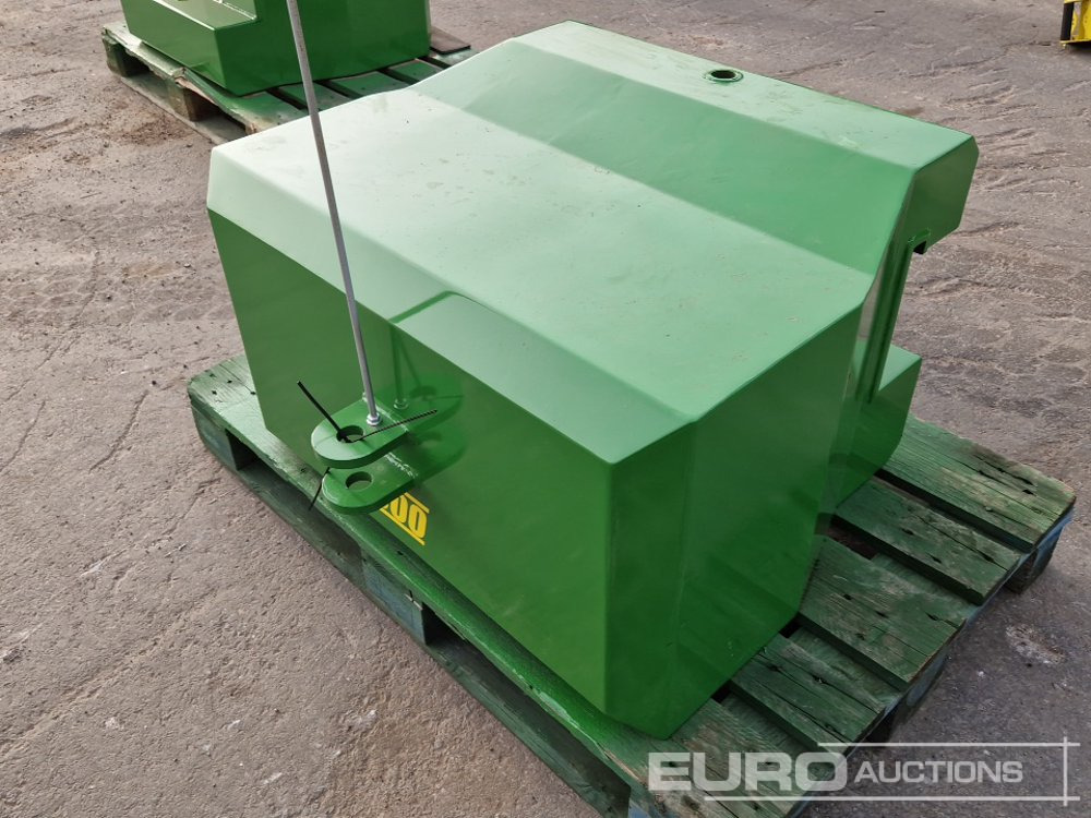 Unused 2025 John Deere 600kg Front Weights to suit John Deere Tractors, Metal Case with Towing Eye (Green) - Põllutööseade: pilt 3 Unused 2025 John Deere 600kg Front Weights to suit John Deere Tractors, Metal Case with Towing Eye (Green) - Põllutööseade: pilt 3