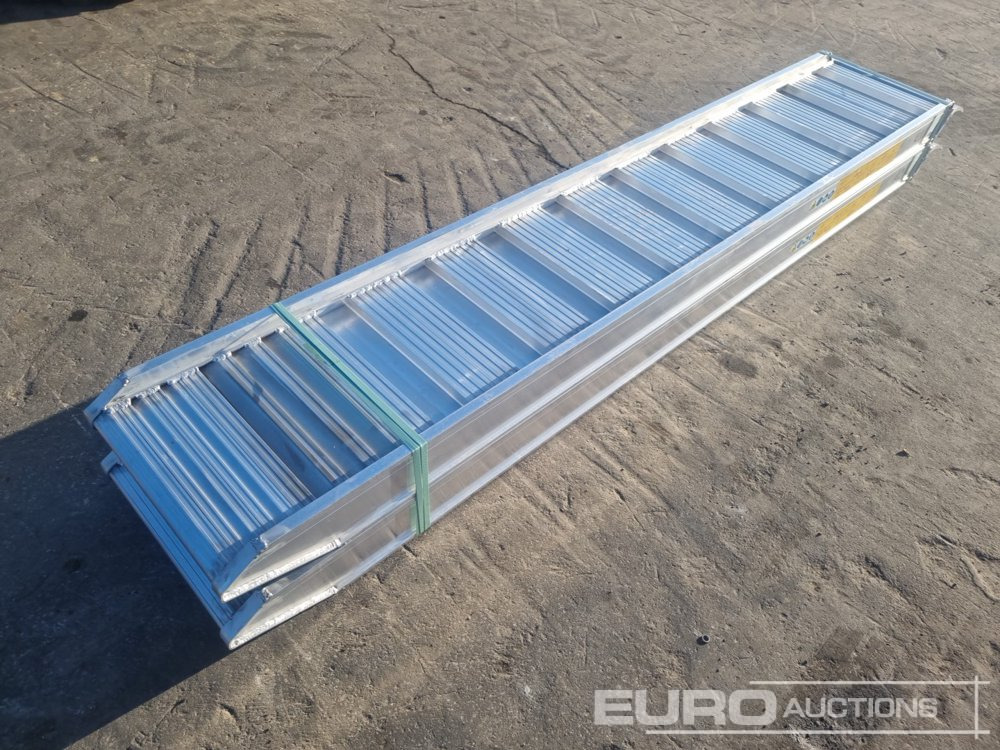 Unused 148.30L Aluminium Loading Rampes (2 of) 9000kg Capacity, 3000mm Length - Laadimisramp: pilt 1 Unused 148.30L Aluminium Loading Rampes (2 of) 9000kg Capacity, 3000mm Length - Laadimisramp: pilt 1