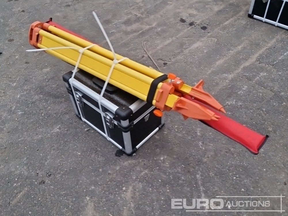 Unused 2025 SKLP Laser Level, Self-Levelling Rotary Laser Level with Batteries, Receiver, Tripod, Grade Rod - Garaažiseadmed: pilt 3 Unused 2025 SKLP Laser Level, Self-Levelling Rotary Laser Level with Batteries, Receiver, Tripod, Grade Rod - Garaažiseadmed: pilt 3