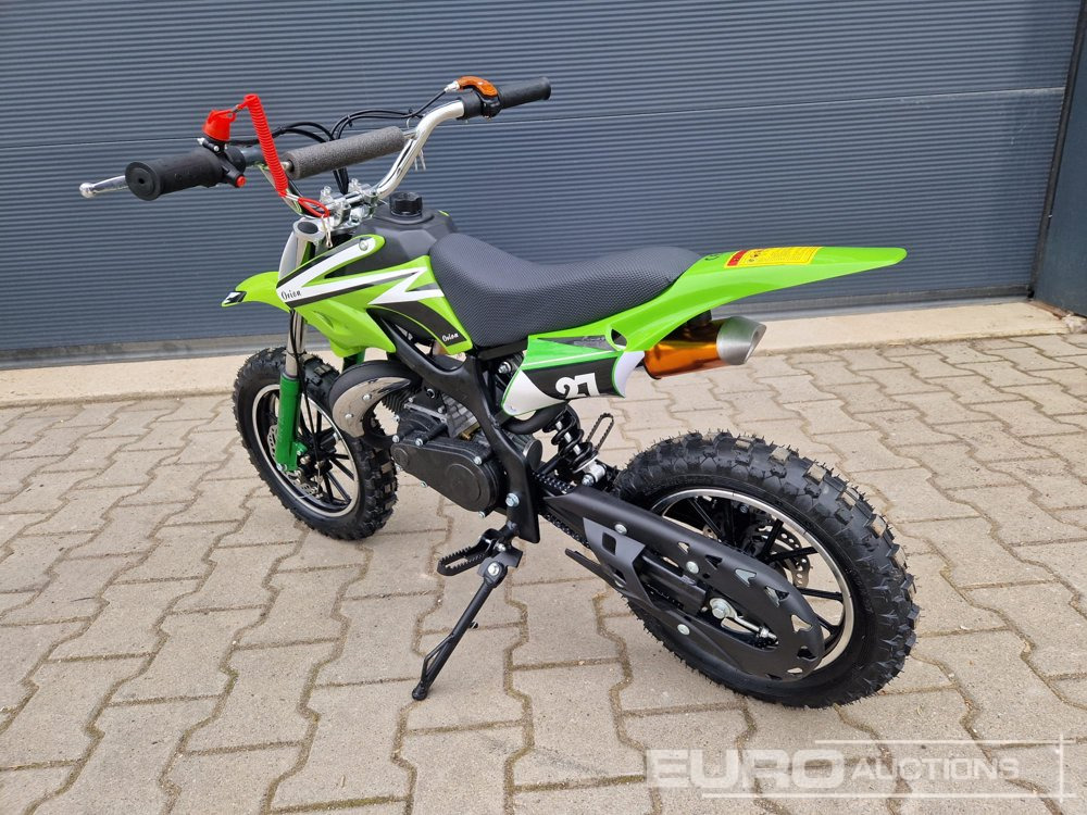 Unused DIRTBIKE 50R-D705 49CC Kids Petrol Motorbike, Automatic - Mootorratas: pilt 4 Unused DIRTBIKE 50R-D705 49CC Kids Petrol Motorbike, Automatic - Mootorratas: pilt 4