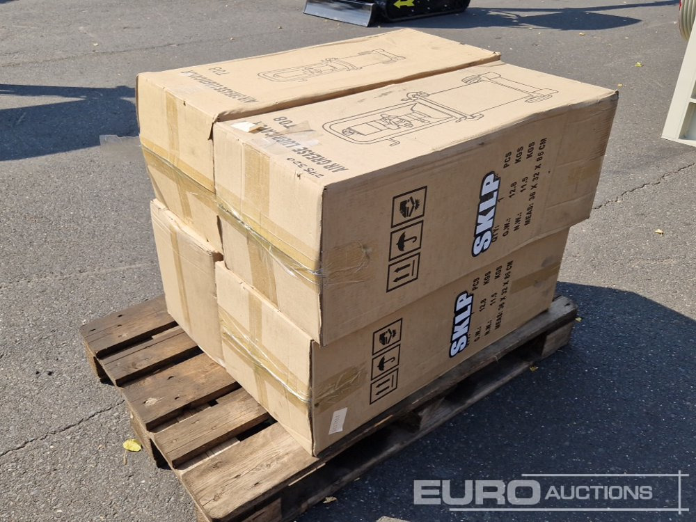 Unused SKLP Grease Pumps (4 of) - Ehitusseade: pilt 2 Unused SKLP Grease Pumps (4 of) - Ehitusseade: pilt 2