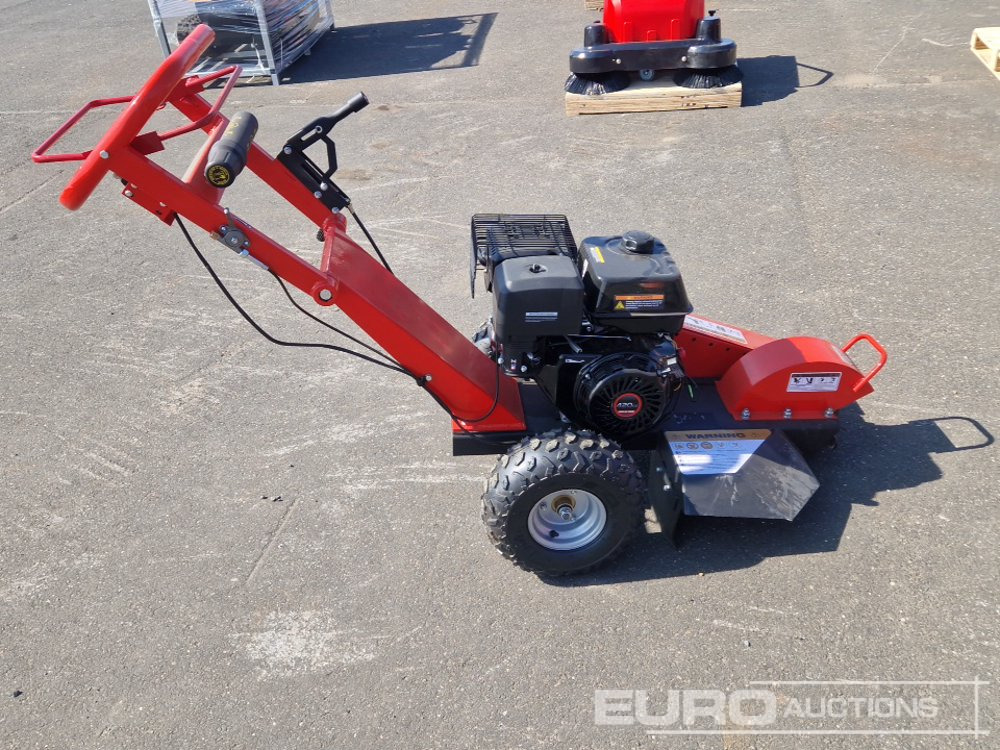 Unused Walk Behind Stump Grinder - Kännupurustaja: pilt 5 Unused Walk Behind Stump Grinder - Kännupurustaja: pilt 5