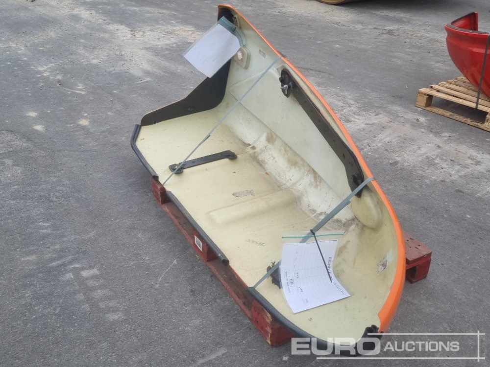 Bonnet to suit JLG Manlift - Varuosa: pilt 4 Bonnet to suit JLG Manlift - Varuosa: pilt 4