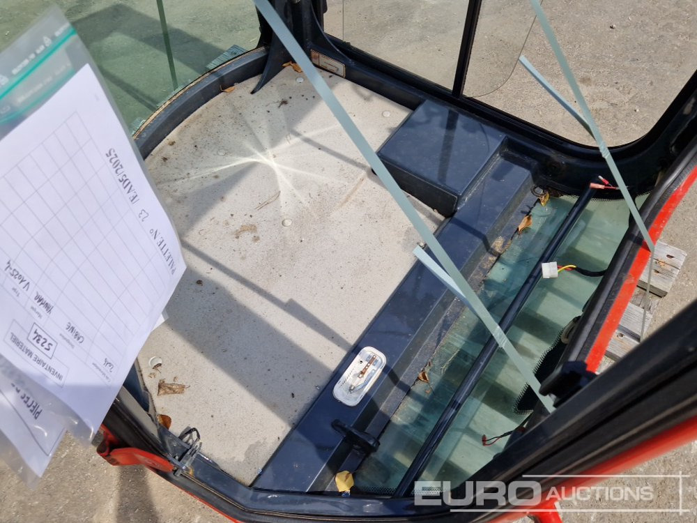 Cabin to suit Yanmar VIO25-4 - Varuosa - Ekskavaator: pilt 5 Cabin to suit Yanmar VIO25-4 - Varuosa - Ekskavaator: pilt 5