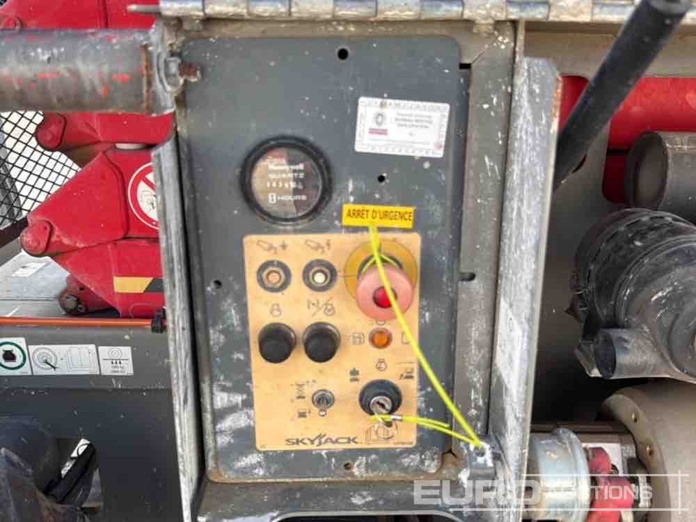Platvorm 2014 SkyJack SJ6832RT: pilt 21
