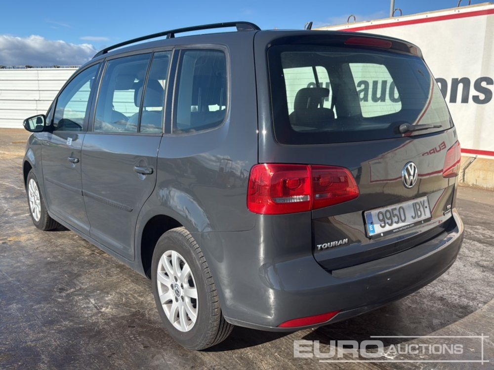 2014 Volkswagen Touran - Auto: pilt 3 2014 Volkswagen Touran - Auto: pilt 3