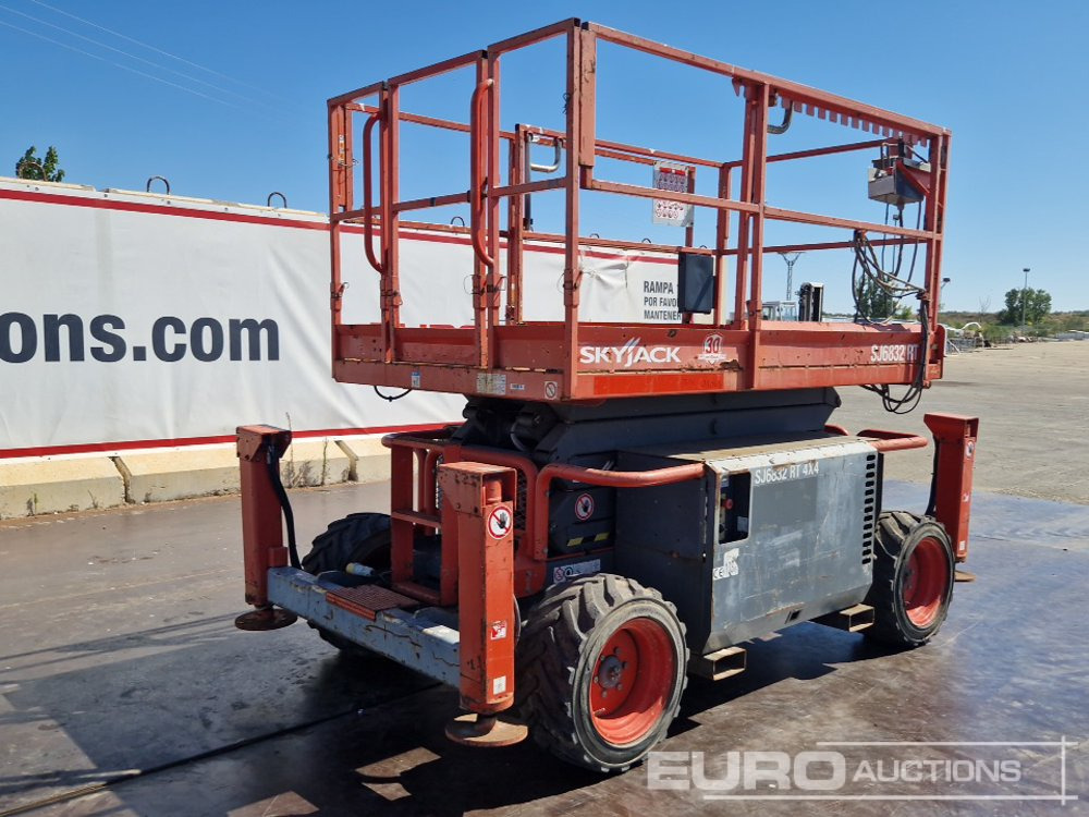 2015 SkyJack SJ6832RT - Platvorm: pilt 1 2015 SkyJack SJ6832RT - Platvorm: pilt 1