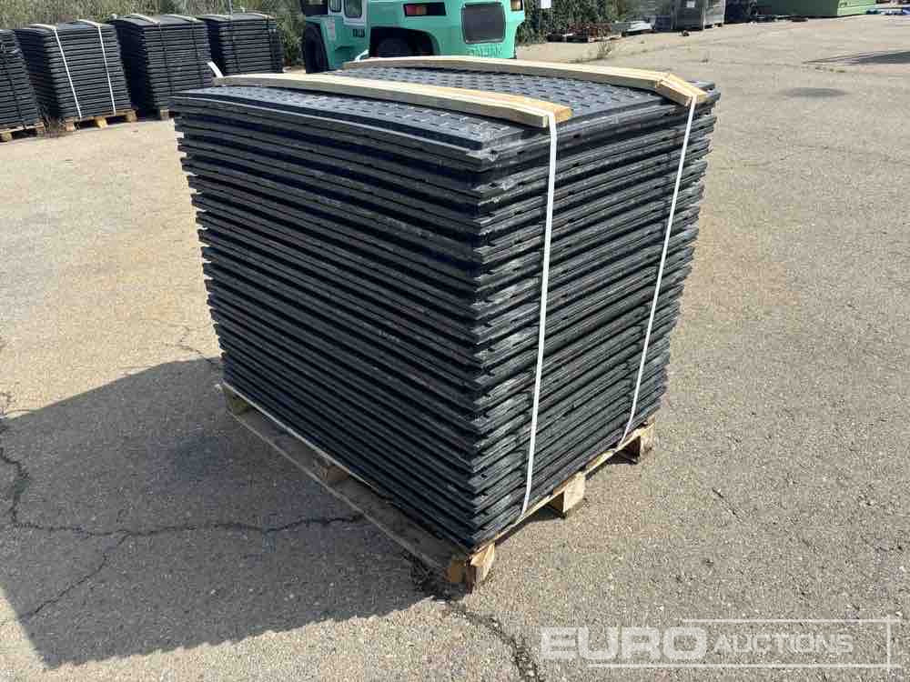 Pallet of Plastic Connectable Road Plates, 1200x800x28mm, 22kg per Plate (35 of) - Ehitusseade: pilt 5 Pallet of Plastic Connectable Road Plates, 1200x800x28mm, 22kg per Plate (35 of) - Ehitusseade: pilt 5