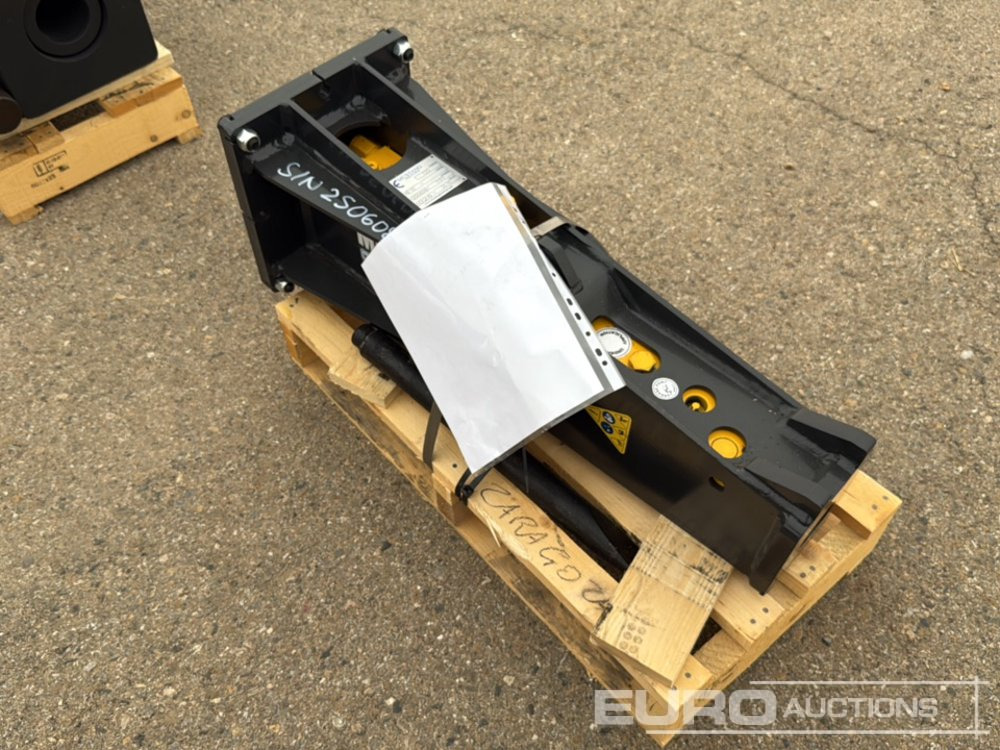 Unused 2025 Mustang GRP150D - Hüdrauliline haamer: pilt 4 Unused 2025 Mustang GRP150D - Hüdrauliline haamer: pilt 4