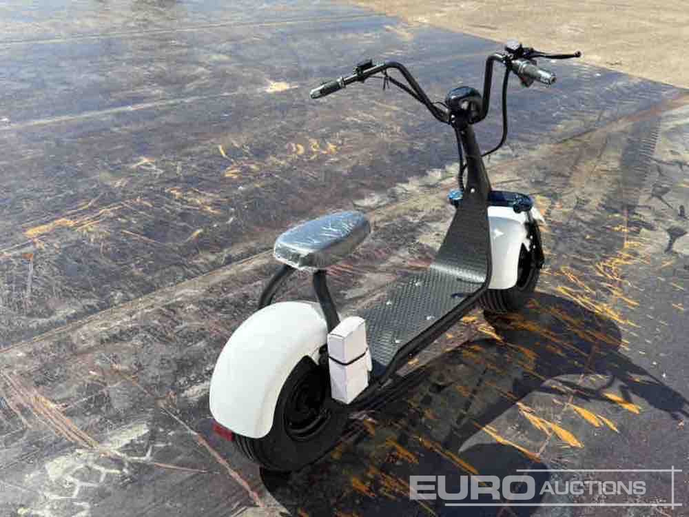 Unused City coco Electric Scooter Max Speed 40km/h, Autonomy 45km / Scooter Eléctrico - Mootorratas: pilt 5 Unused City coco Electric Scooter Max Speed 40km/h, Autonomy 45km / Scooter Eléctrico - Mootorratas: pilt 5