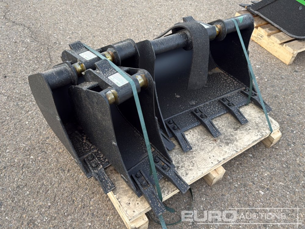 Unused Häner Bucket Package HTL160-Morin-M0 24" (600mm) Tilt Ditch Bucket S/N20250272, Digging Buckets HTL120-Morin-M0 12" (250mm) S/N20250210 and HTL140-Morin-M0 24" (600mm) to suit 1-2,5 ton mini ex - Kopp: pilt 1 Unused Häner Bucket Package HTL160-Morin-M0 24" (600mm) Tilt Ditch Bucket S/N20250272, Digging Buckets HTL120-Morin-M0 12" (250mm) S/N20250210 and HTL140-Morin-M0 24" (600mm) to suit 1-2,5 ton mini ex - Kopp: pilt 1
