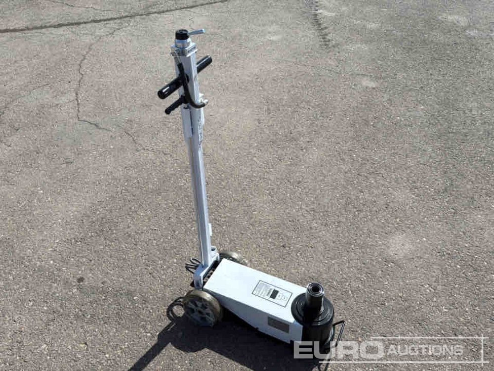Unused Pneumatic Jack Capacity 80 Ton / Gato Neumático 80 Ton - Garaažiseadmed: pilt 1 Unused Pneumatic Jack Capacity 80 Ton / Gato Neumático 80 Ton - Garaažiseadmed: pilt 1