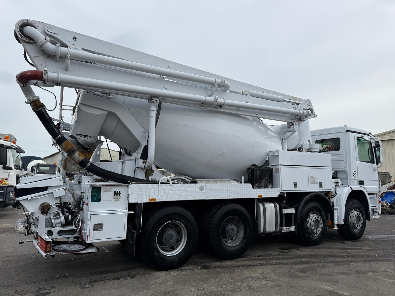 Camion mixo-pompe Mercedes Actros DS-840-FF - Pumi: pilt 4 Camion mixo-pompe Mercedes Actros DS-840-FF - Pumi: pilt 4