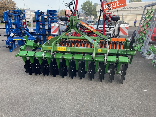 Amazone Catros 3003 - Ketasäke: pilt 1 Amazone Catros 3003 - Ketasäke: pilt 1