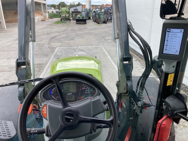 Claas Arion 460 - Traktor: pilt 2 Claas Arion 460 - Traktor: pilt 2