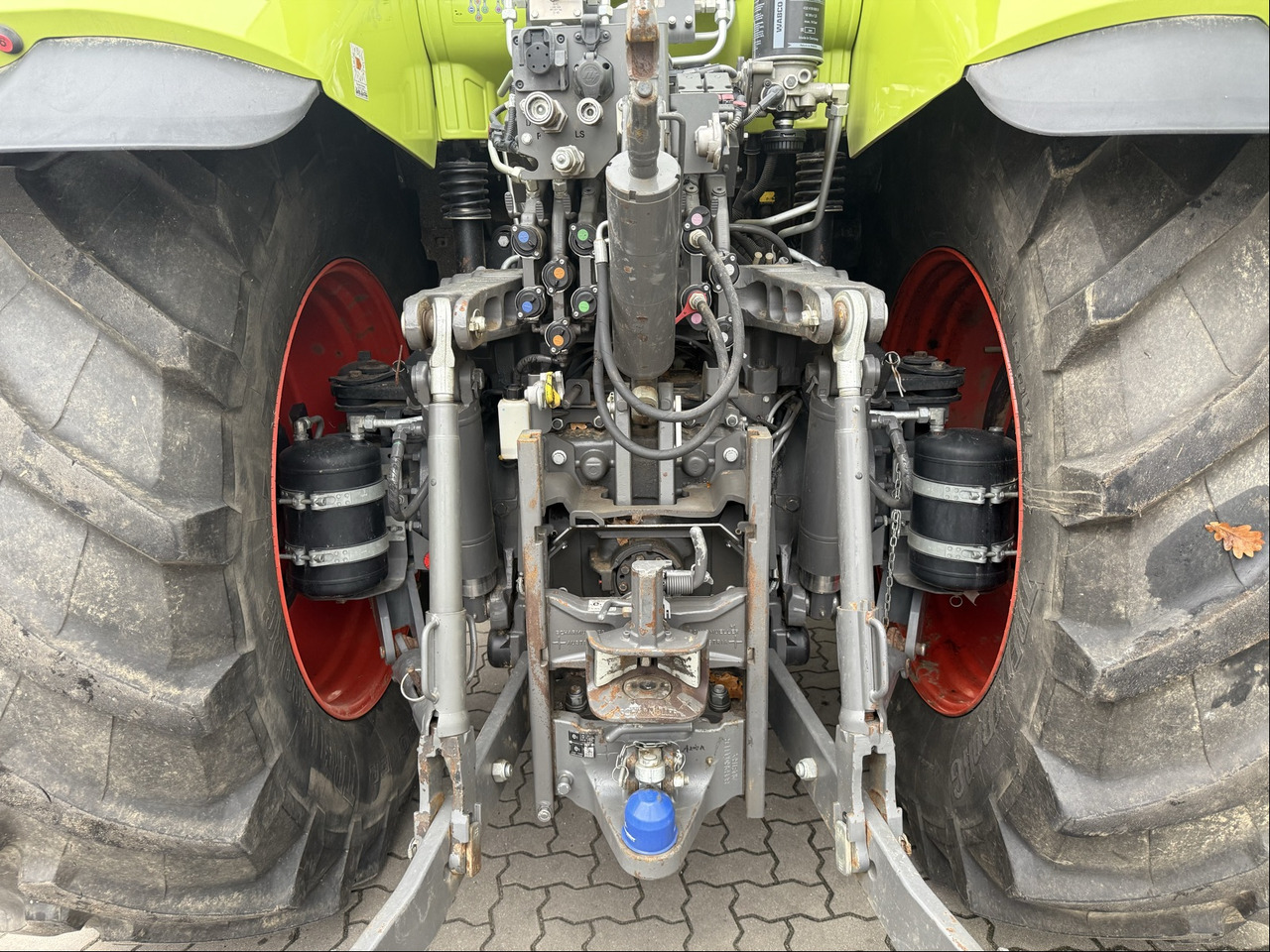 Claas Axion 870 C-Matic - Traktor: pilt 4 Claas Axion 870 C-Matic - Traktor: pilt 4
