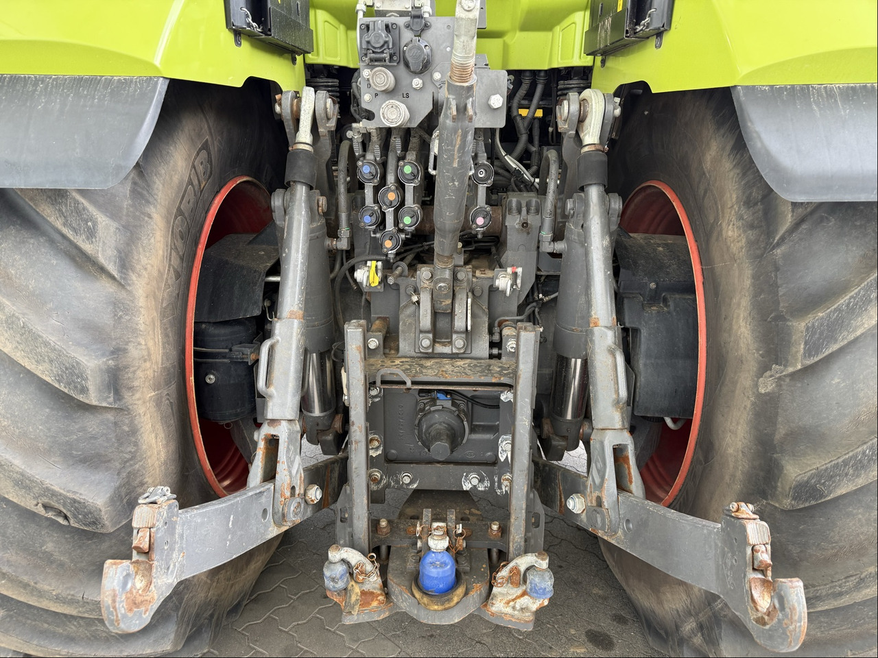 Claas Axion 960 - Traktor: pilt 2 Claas Axion 960 - Traktor: pilt 2