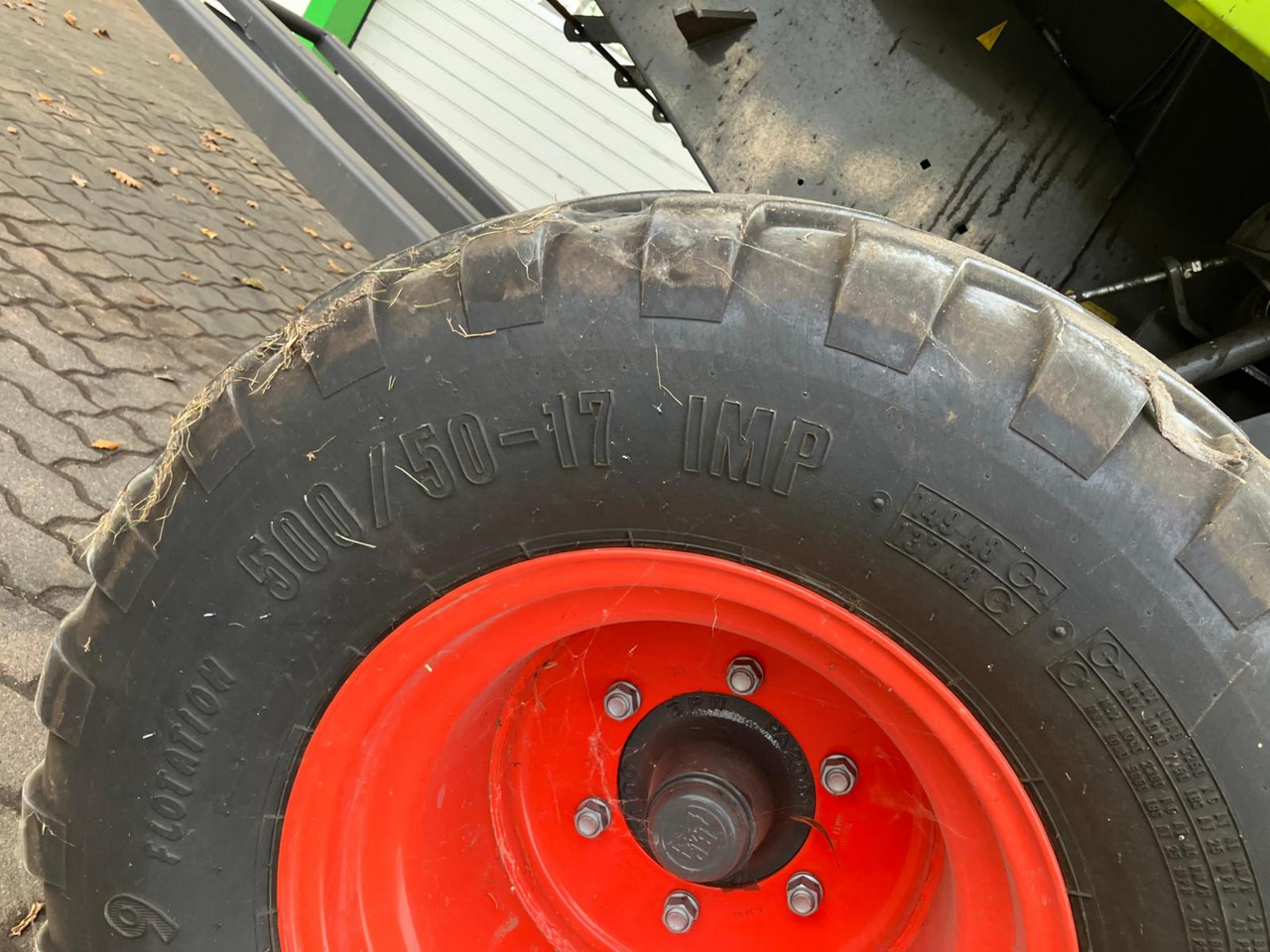 Claas Variant 480 RC - Kaarutusseadmed: pilt 3 Claas Variant 480 RC - Kaarutusseadmed: pilt 3